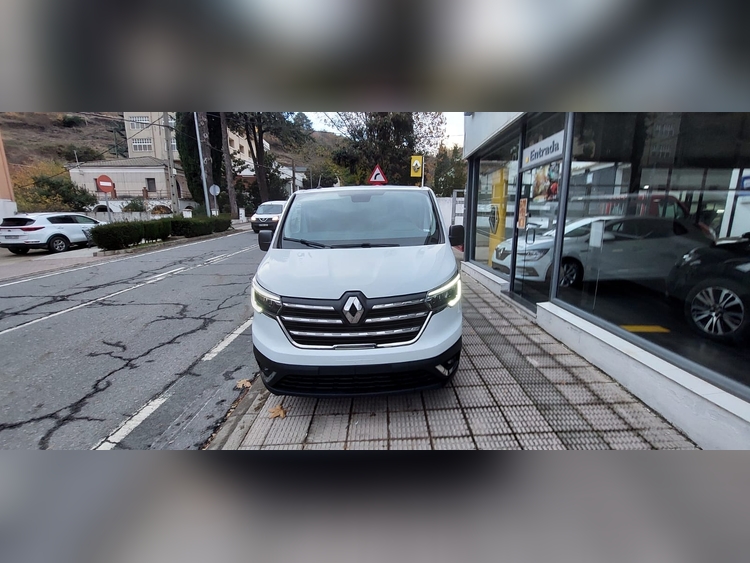 Renault Trafic Furgón 2.0 150CV foto 10